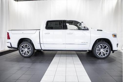 2025 RAM 1500 ST