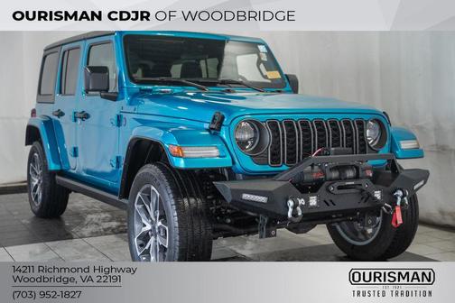 Bikini Pearl Coat 2024 Jeep Wrangler 4xe Sport S