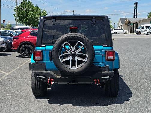Bikini Pearl Coat 2024 Jeep Wrangler 4xe Sport S