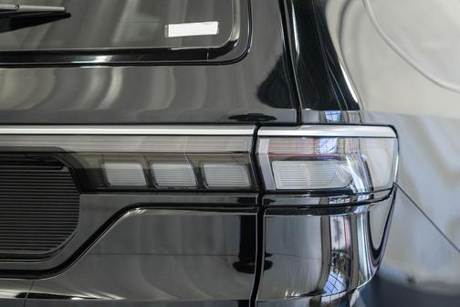 High Gloss Black 2026 Jeep Grand Wagoneer L 4x4