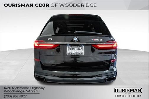 2022 BMW X7 M50i