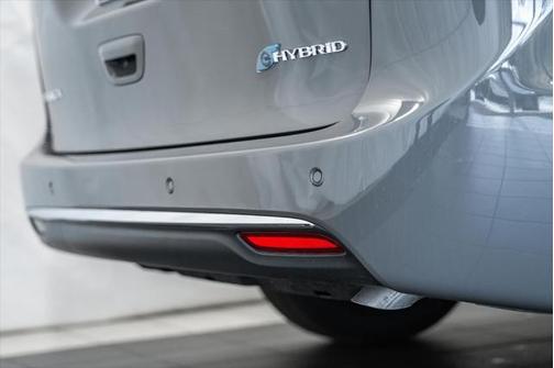 2025 Chrysler Pacifica Hybrid Select