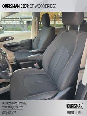 2017 Chrysler Pacifica Touring