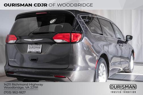 2017 Chrysler Pacifica Touring