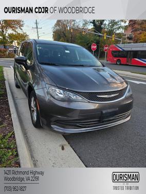 2017 Chrysler Pacifica Touring
