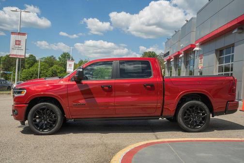 Molten Red Pearlcoat 2026 RAM 1500 Limited