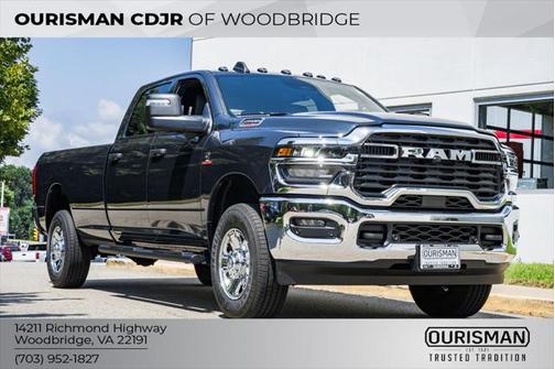 2025 RAM 2500 Tradesman Crew Cab 4x4 8' Box