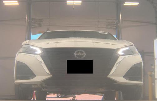 Pearl White Tricoat 2023 Nissan Altima 2.5 SV