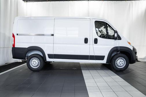 2025 RAM ProMaster 1500 Low Roof