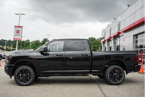 2025 RAM 2500 Laramie Crew Cab 4x4 6'4' Box