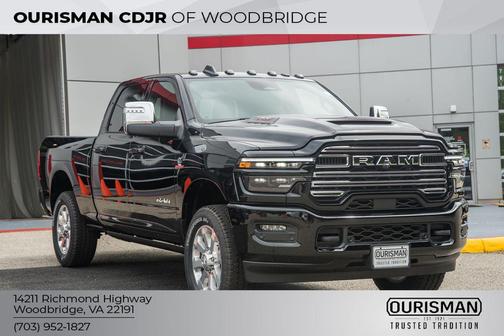 Diamond Black Crystal Pearlcoat 2026 RAM 2500 Laramie Crew Cab 4x4 6'4' Box