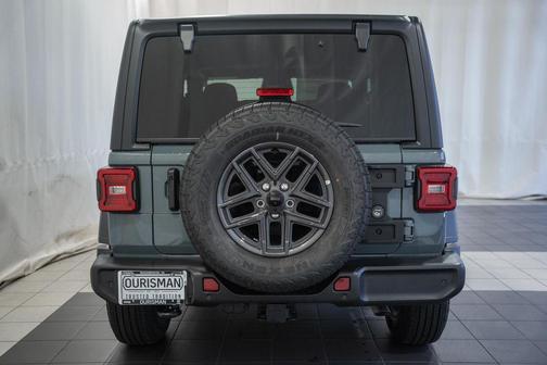 Anvil Clearcoat 2026 Jeep Wrangler Sport S