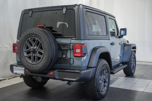 Anvil Clearcoat 2026 Jeep Wrangler Sport S