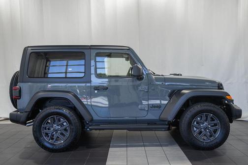 Anvil Clearcoat 2026 Jeep Wrangler Sport S