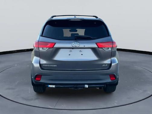 Predawn Gray Mica 2019 Toyota Highlander XLE