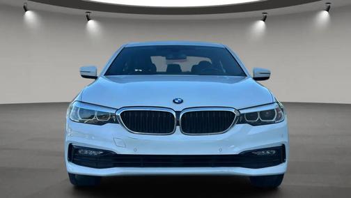 White 2018 BMW 530 xDrive