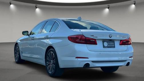 White 2018 BMW 530 xDrive
