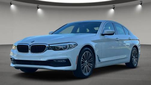 White 2018 BMW 530 xDrive
