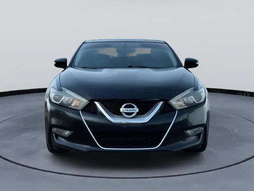 Black 2017 Nissan Maxima 3.5 SL