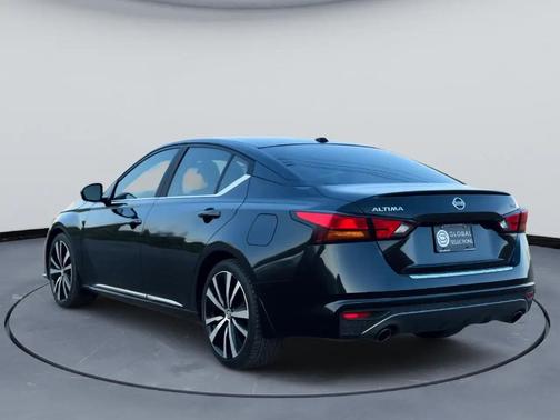 2020 Nissan Altima SR FWD
