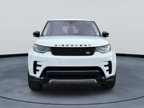 White 2020 Land Rover Discovery Landmark Edition