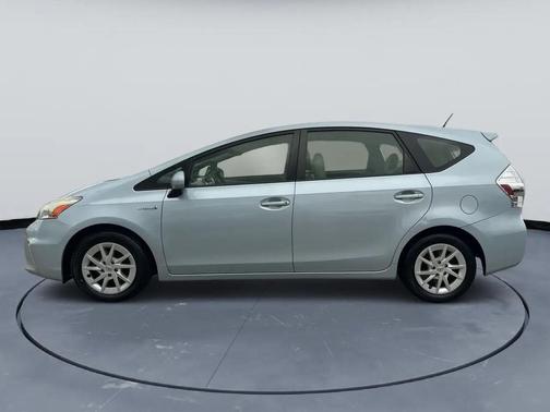 2014 Toyota Prius v Three