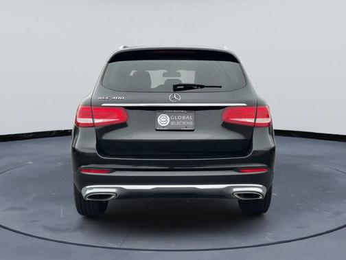 Black 2018 Mercedes-Benz GLC 300 Base