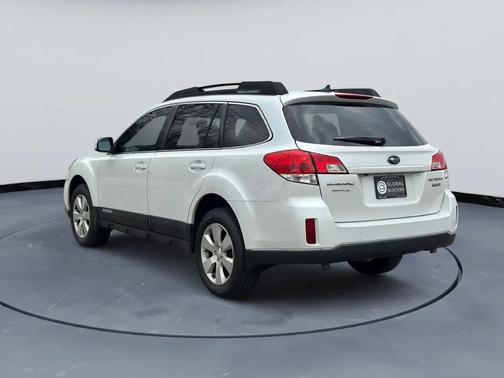 Satin White Pearl 2011 Subaru Outback 3.6 R Limited