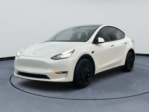 2022 Tesla Model Y Long Range Dual Motor All-Wheel Drive