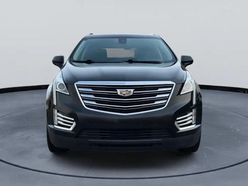 Stellar Black Metallic 2017 Cadillac XT5 Luxury