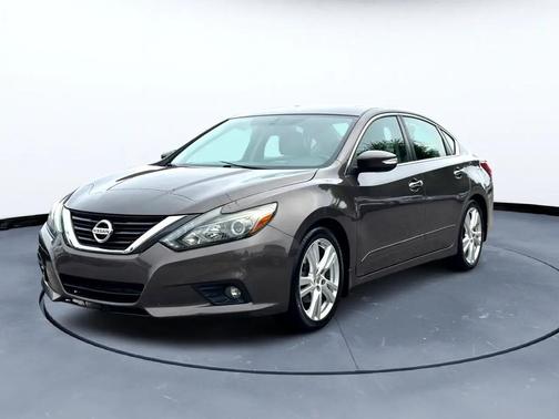 2017 Nissan Altima 3.5 SR