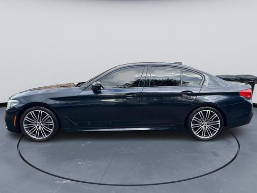 2019 BMW 530 530i
