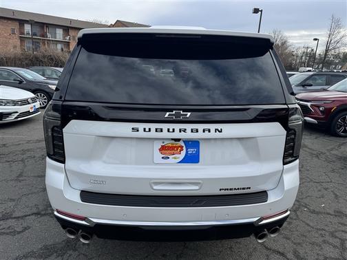 2025 Chevrolet Suburban Premier