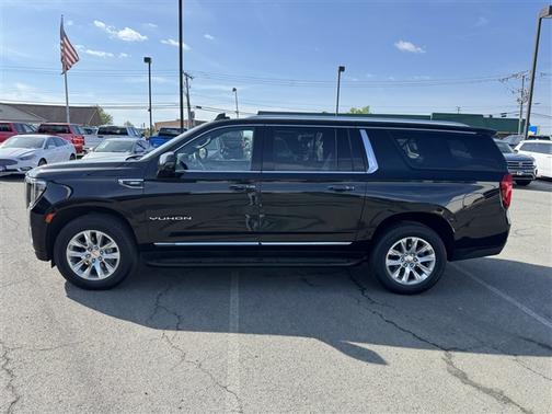 2022 GMC Yukon XL SLT