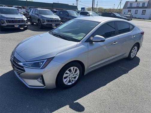 2020 Hyundai ELANTRA SE