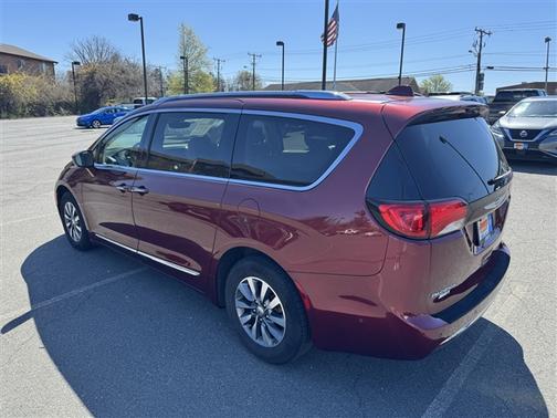 2020 Chrysler Pacifica Touring-L Plus