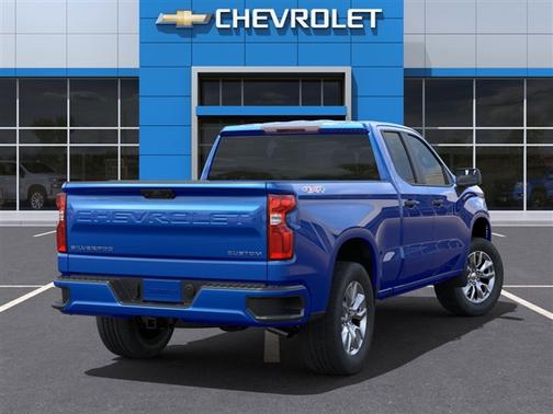 2025 Chevrolet Silverado 1500 Custom