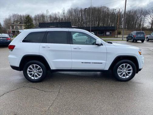 2022 Jeep Grand Cherokee Laredo