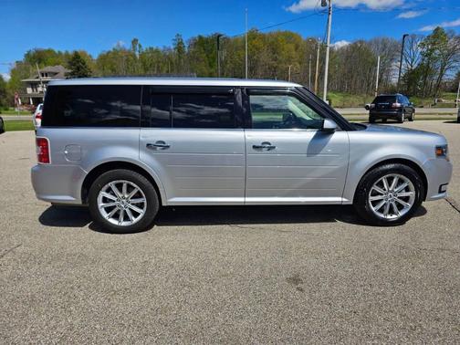 Silver 2019 Ford Flex Limited