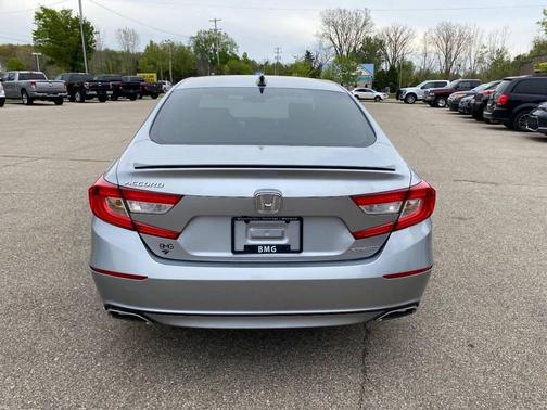 Lunar Silver Metallic 2022 Honda Accord Sport SE 1.5T