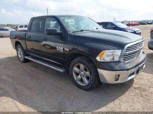 Brilliant Black Crystal Pearlcoat 2019 RAM 1500 Lone Star