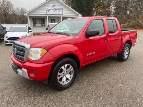 2011 Suzuki Equator Sport