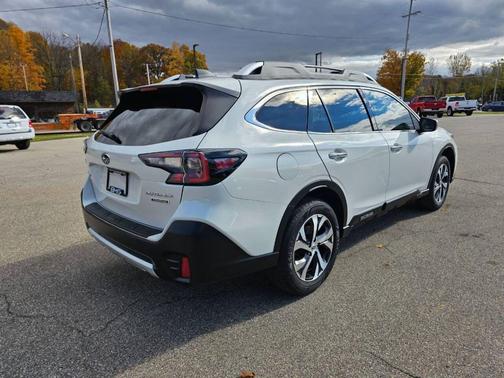 2021 Subaru Outback Touring