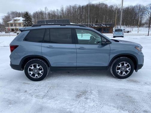 2022 Honda Passport AWD TrailSport