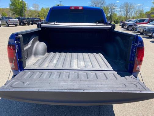 Blue Streak Pearlcoat 2018 RAM 1500 Rebel