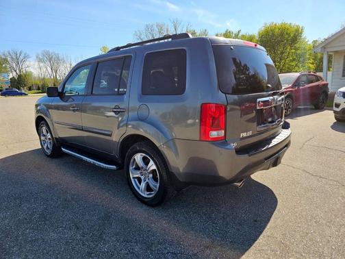 Polished Metal Metallic 2013 Honda Pilot EX