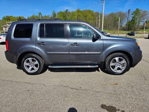 Polished Metal Metallic 2013 Honda Pilot EX