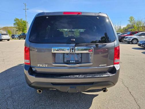 Polished Metal Metallic 2013 Honda Pilot EX
