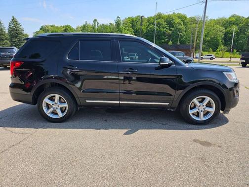 Shadow Black 2016 Ford Explorer XLT