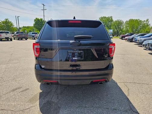 Shadow Black 2016 Ford Explorer XLT